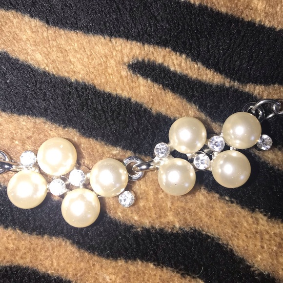 Sparkle Pearl Set - Picture 2 of 5